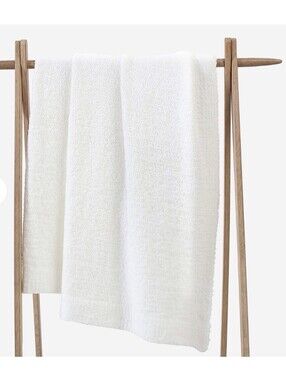 NEW! Sunday Citizen Snug Throw Blanket Off white 75x52” NIP